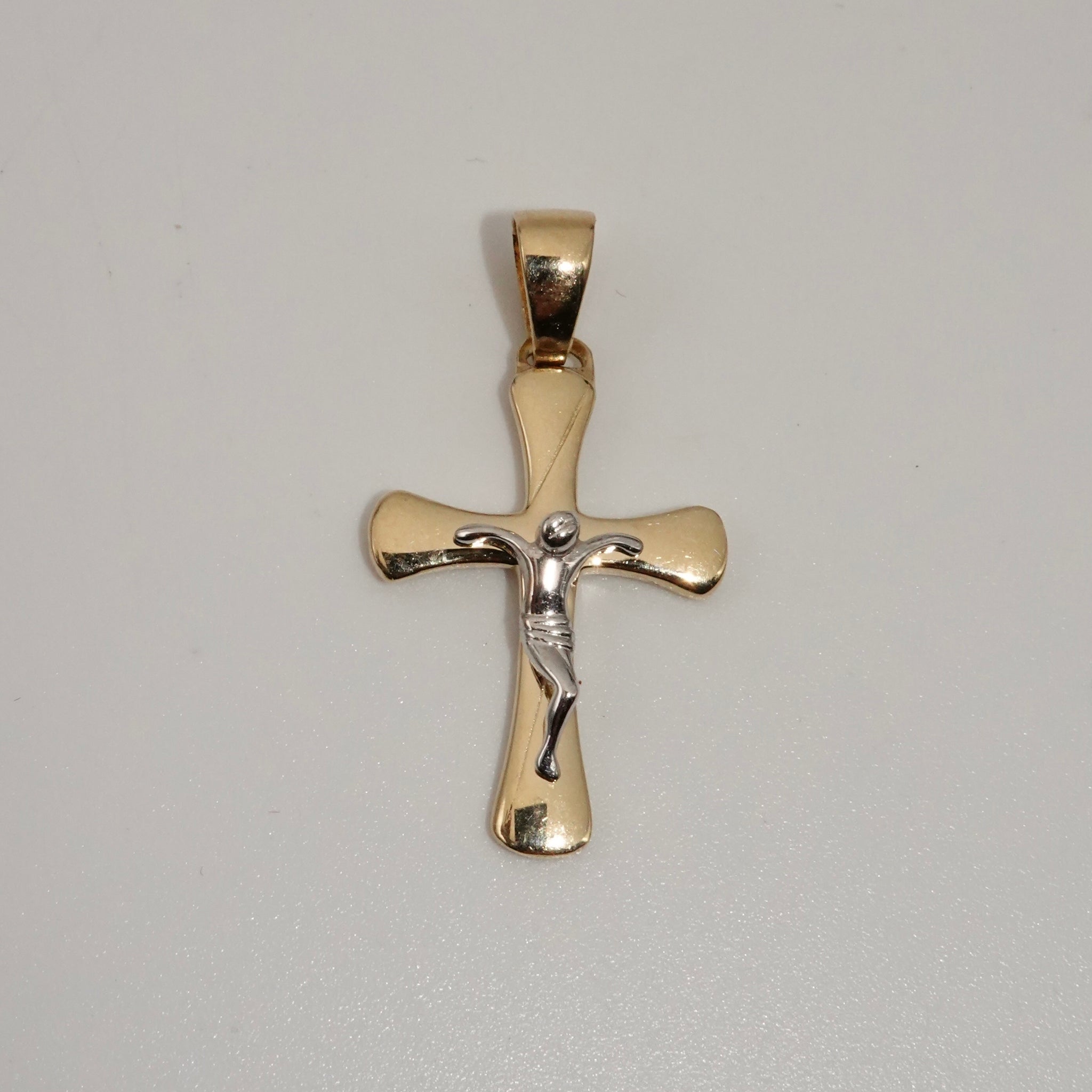 Cruz Polished